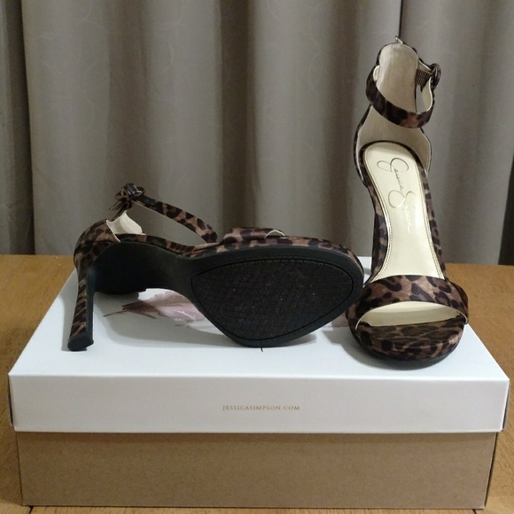 Jessica Simpson Heels - Picture 6 of 6